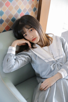 体罚女生打屁股视频